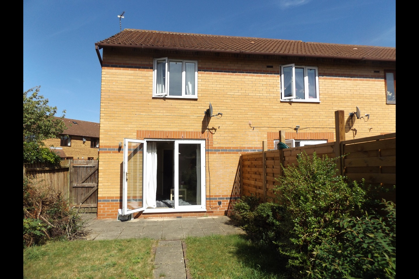 Brackley 2 Bed End Terrace, Brackley, NN13 To Rent Now for £775.00 p/m