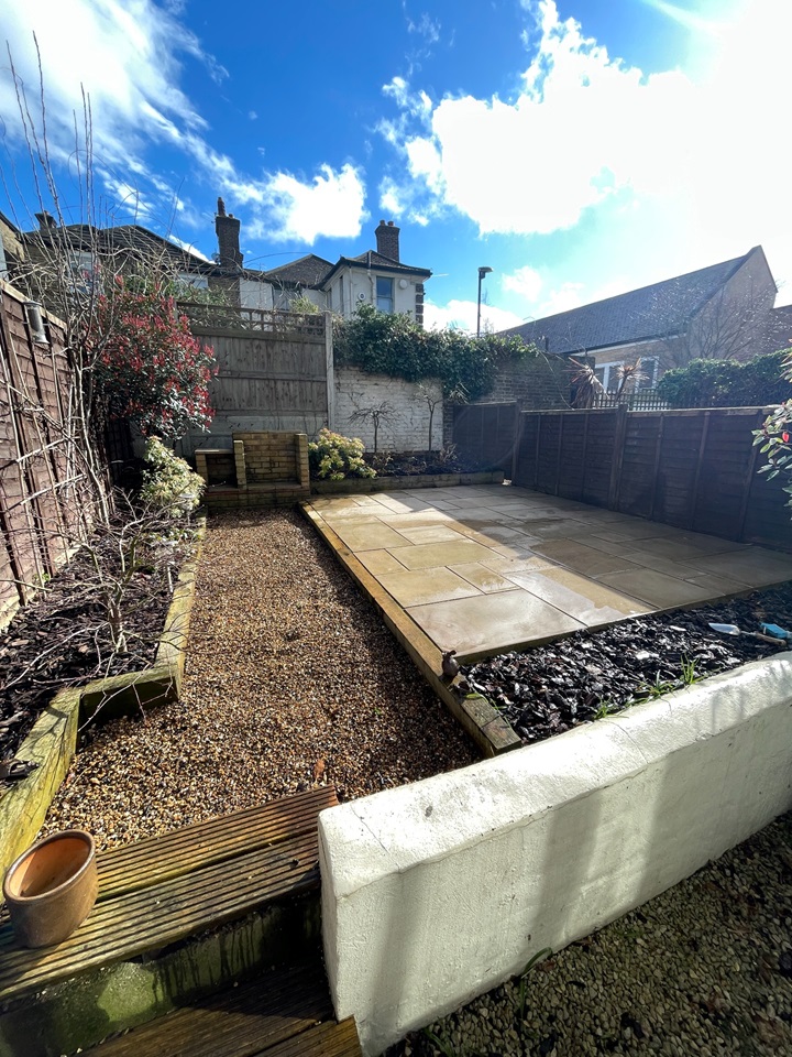 Lewisham 1 Bed Flat, Boyne Road, SE13 To Rent Now for £1,500.00 p/m