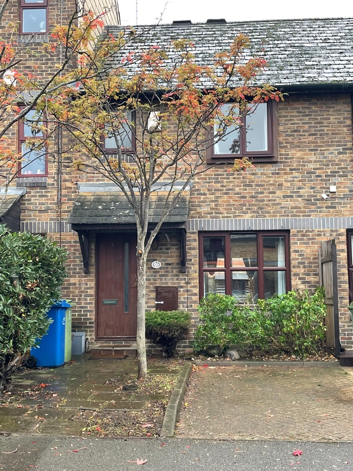 London 3 Bed Terraced House, Kinburn Street, SE16 To Rent Now for £