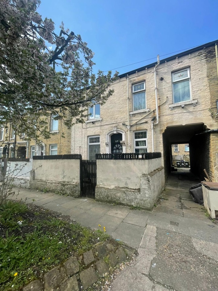 Bradford 4 Bed Terraced House, Granton Street, BD3 To Rent Now for