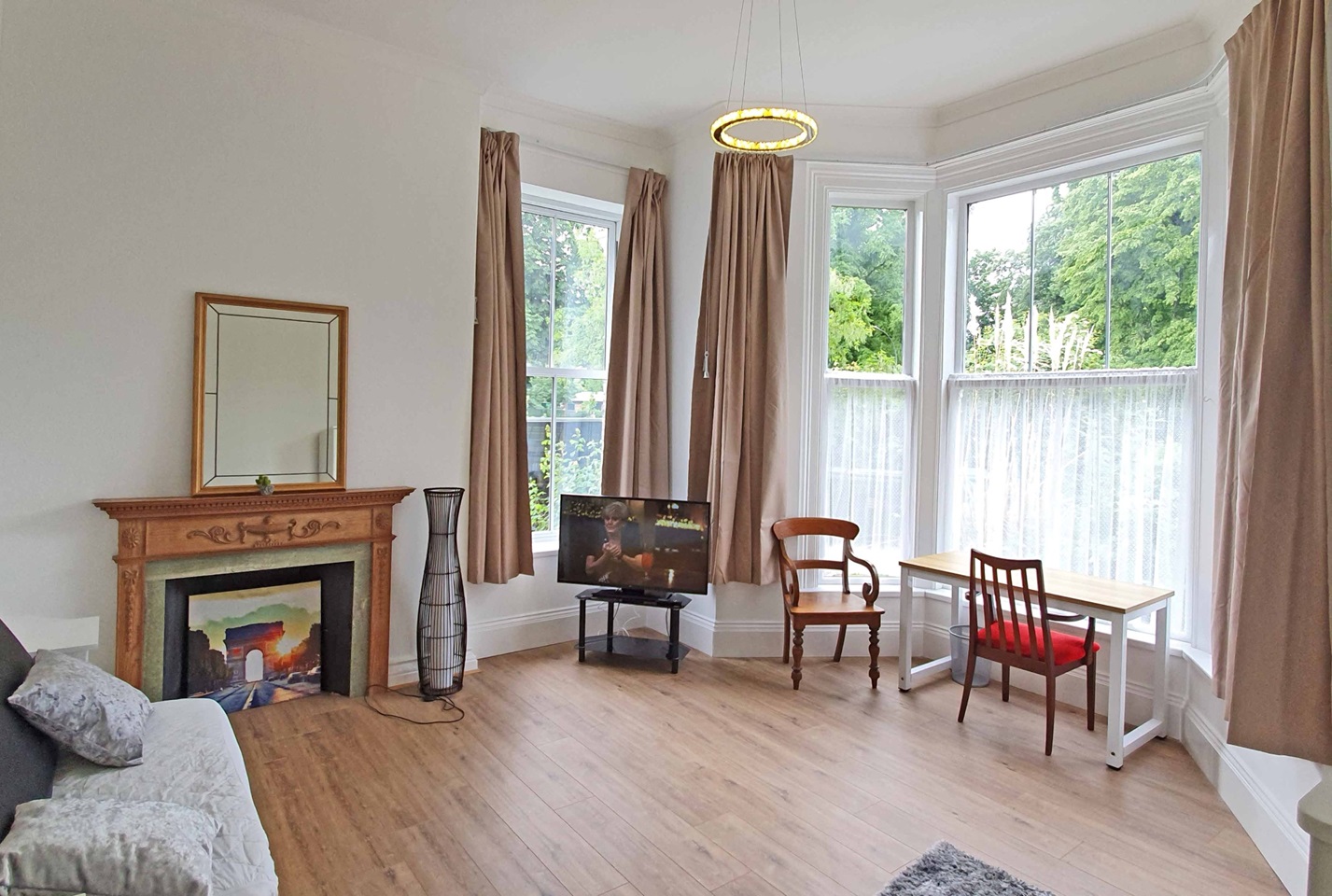 Hull Studio Flat, Pearson Park, HU5 To Rent Now for £695.00 p/m