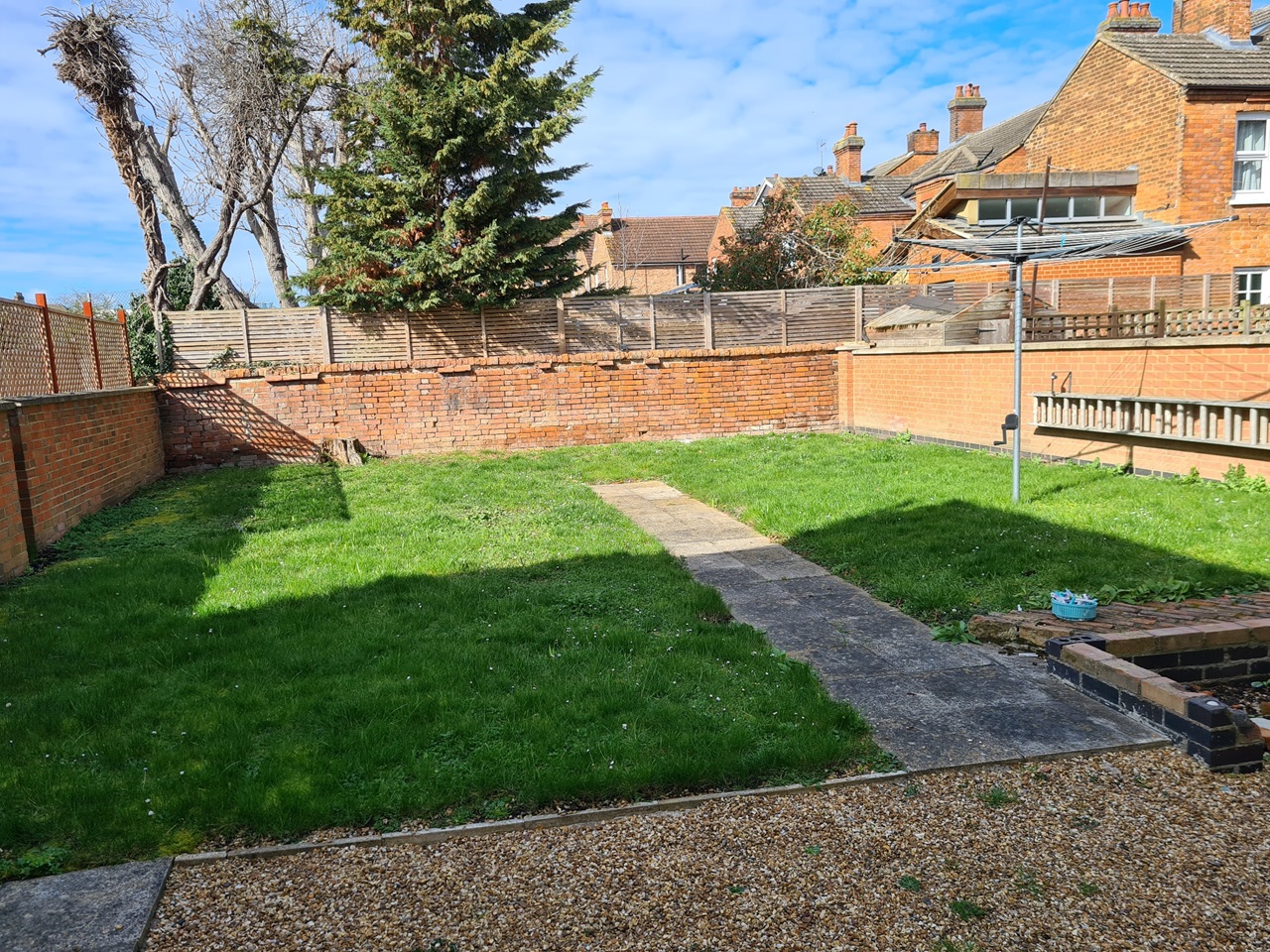 Bedford 1 Bed Flat, Goldington Avenue, MK40 To Rent Now for £750.00 p/m