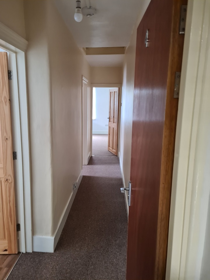 Bedford 1 Bed Flat, Goldington Avenue, MK40 To Rent Now for £750.00 p/m