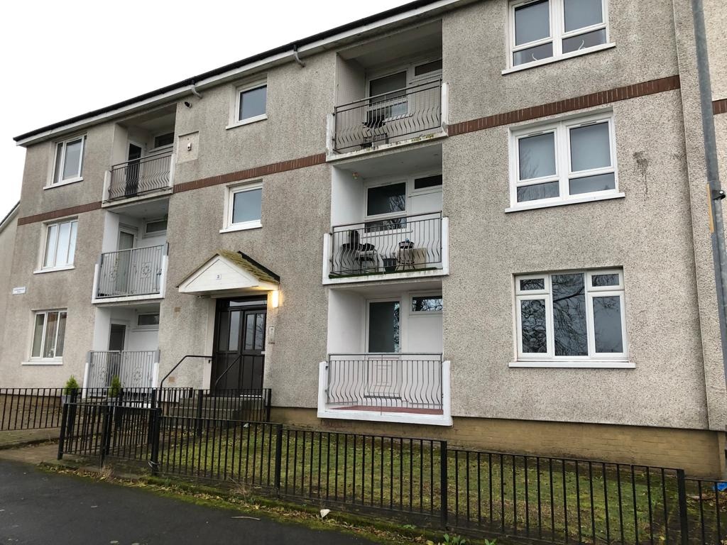 Glasgow 2 Bed Flat, Place, G33 To Rent Now for £695.