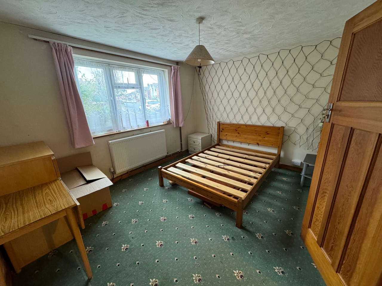 Southampton 4 Bed Flat, Deacon Road, SO19 To Rent Now for £1,650.00 p/m