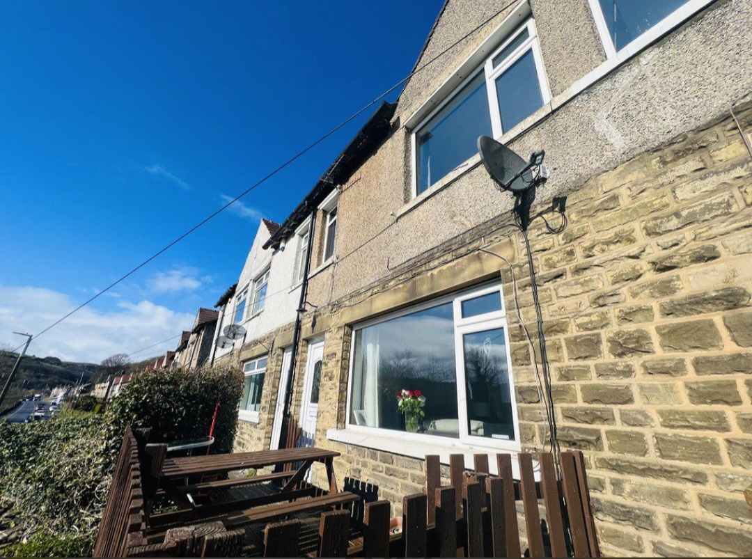 Stump Cross, Halifax 3 Bed Terraced House, Park Terrace, HX3 To