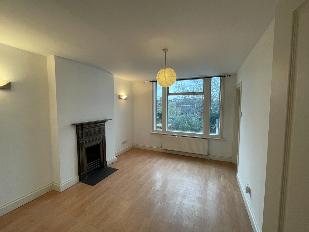 London 1 Bed Flat, Clifford Avenue, SW14 To Rent Now for £1,400.00 p/m