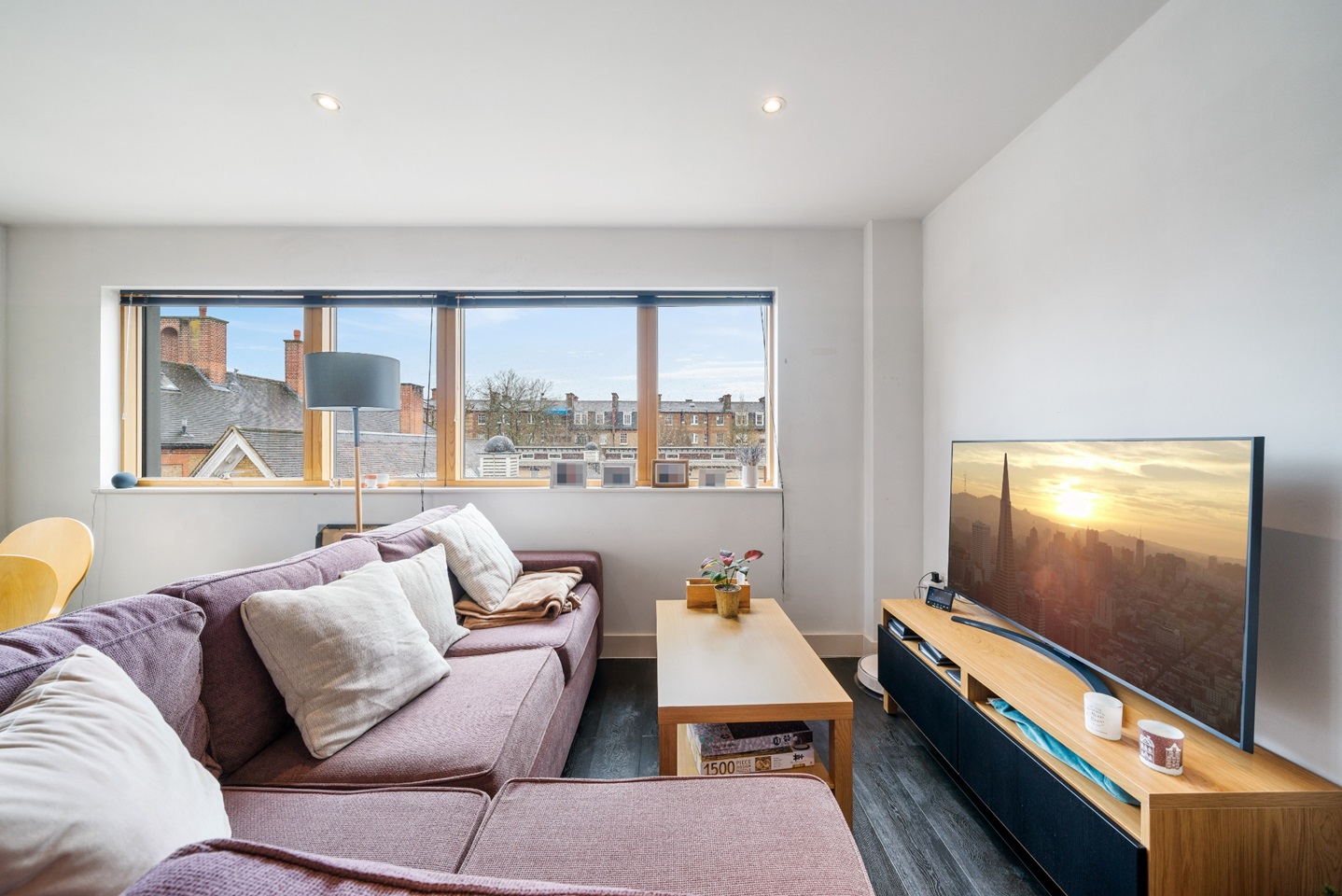 London 2 Bed Penthouse, Drummond Way, N1 To Rent Now for £2,799.00 p/m