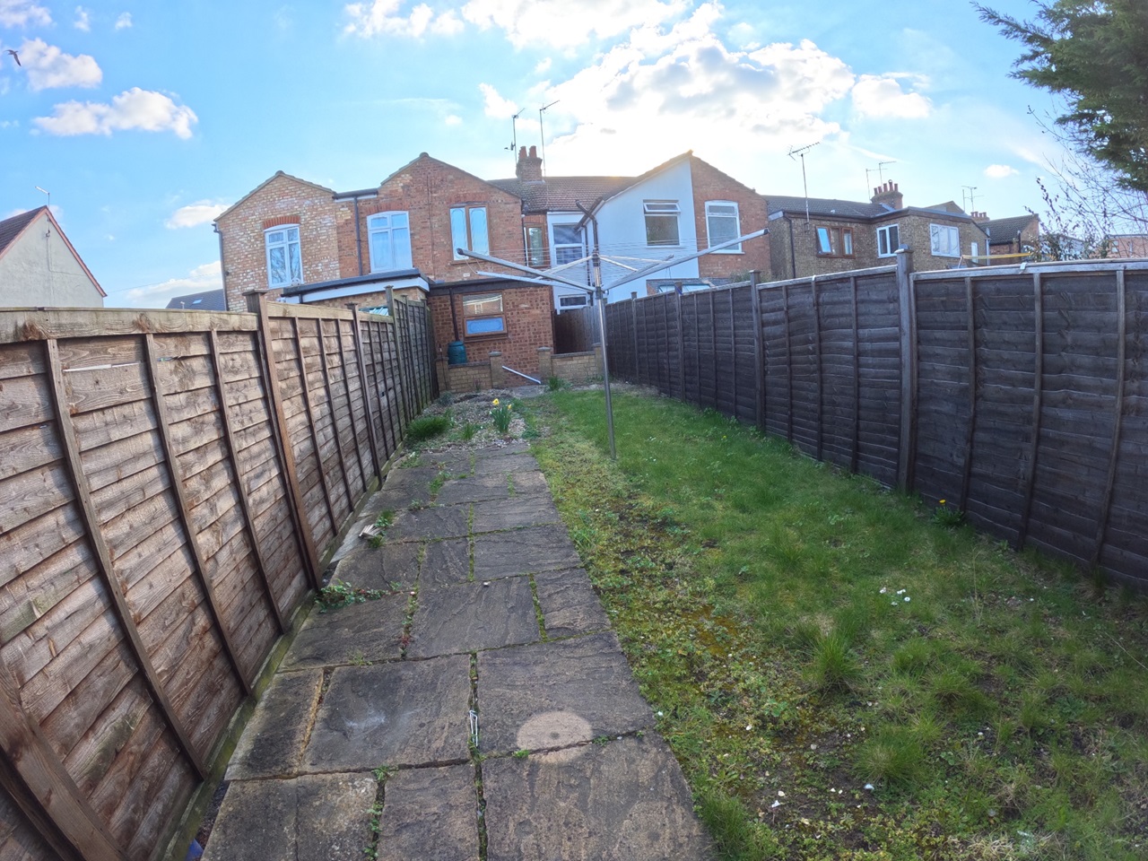 Luton 3 Bed Terraced House, Letchworth Road, LU3 To Rent Now for £1,350.00 p/m