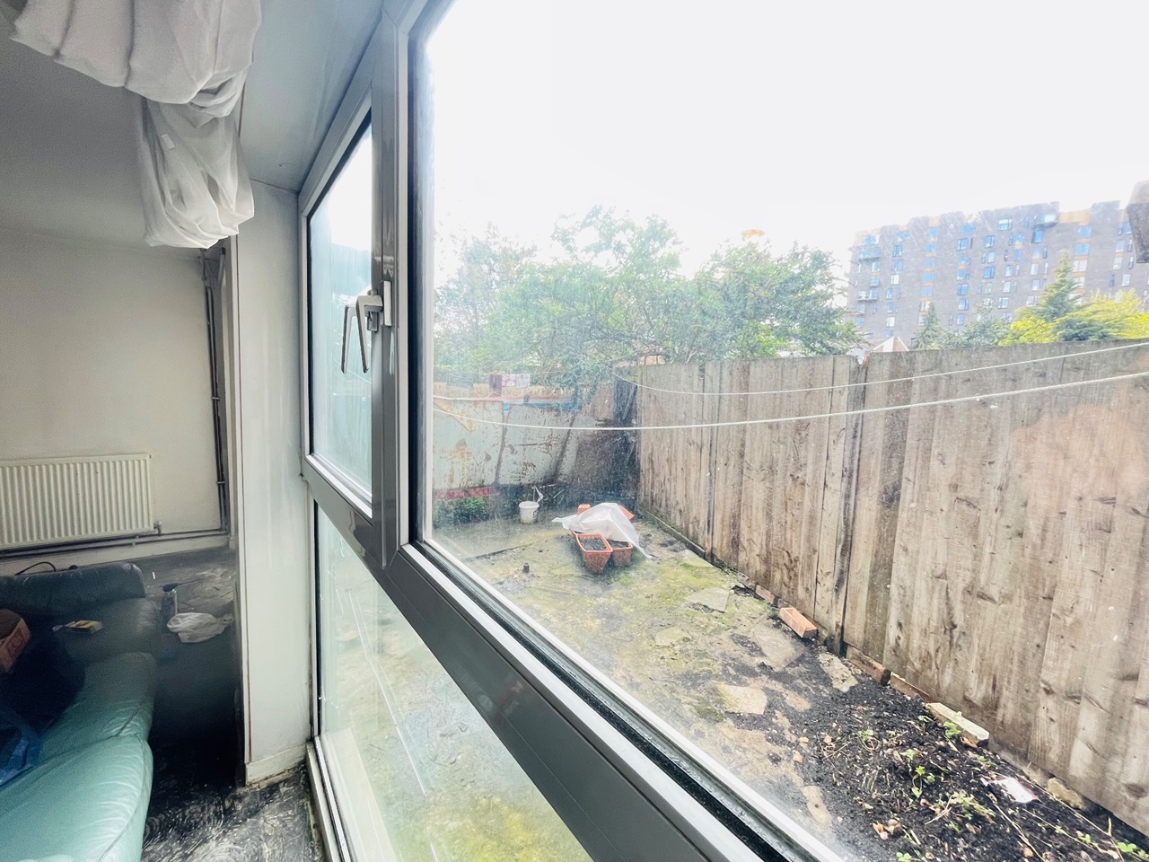 London 2 Bed Beckton Road, E16 To Rent Now for £1,850.