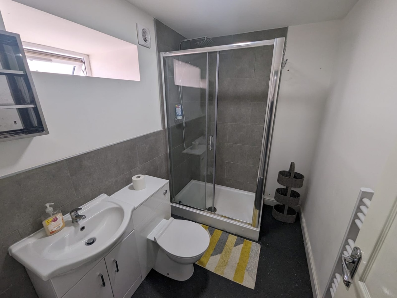 Smethwick 1 Bed Flat, Regent Street, B66 To Rent Now for £750.00 p/m