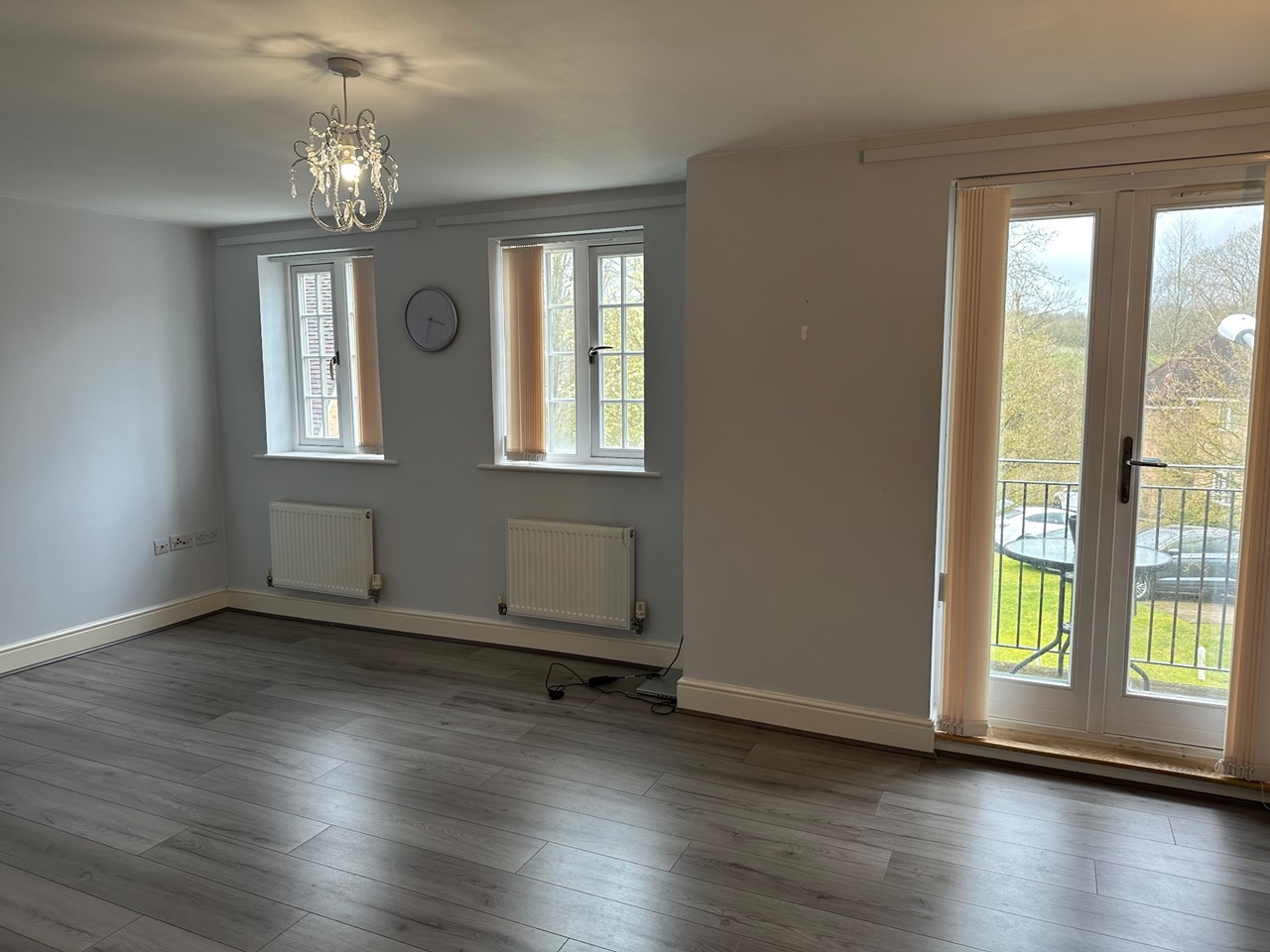 High Room in a Shared Flat, Copperfields, HP12 To Rent Now