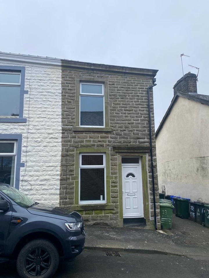Haslingden, Rossendale 1 Bed End Terrace, Rifle Street, BB4 To Rent