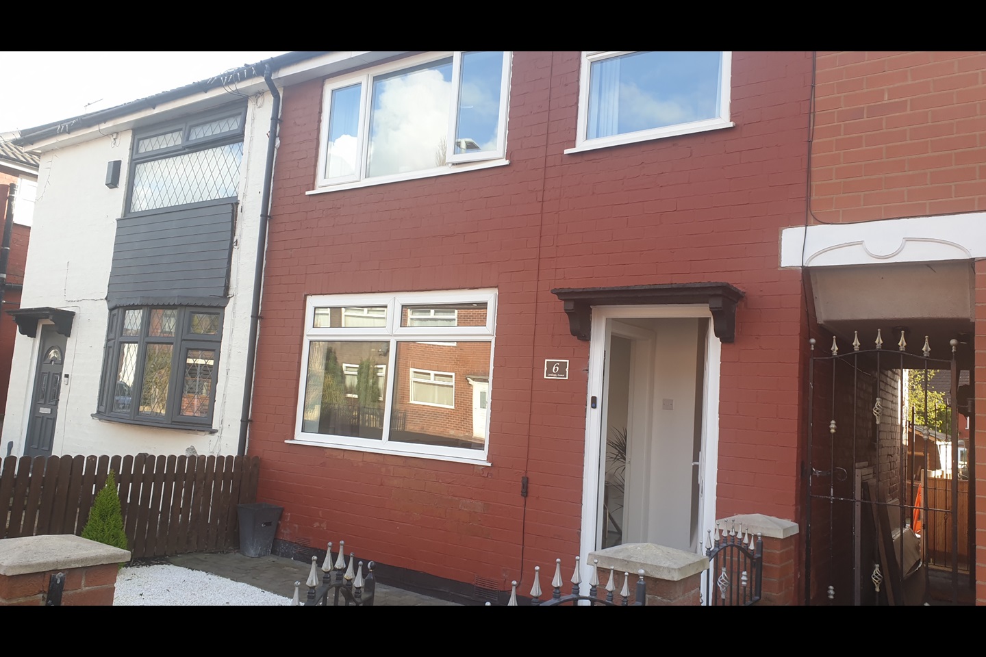 Droylsden, Manchester 2 Bed SemiDetached House, Cordingley Avenue