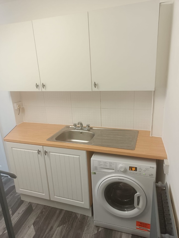 Droitwich 1 Bed End Terrace, Saltway, WR9 To Rent Now for £650.00 p/m