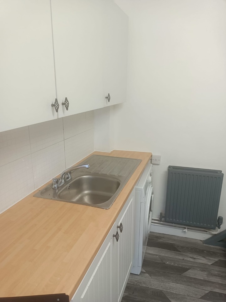 Droitwich 1 Bed End Terrace, Saltway, WR9 To Rent Now for £650.00 p/m