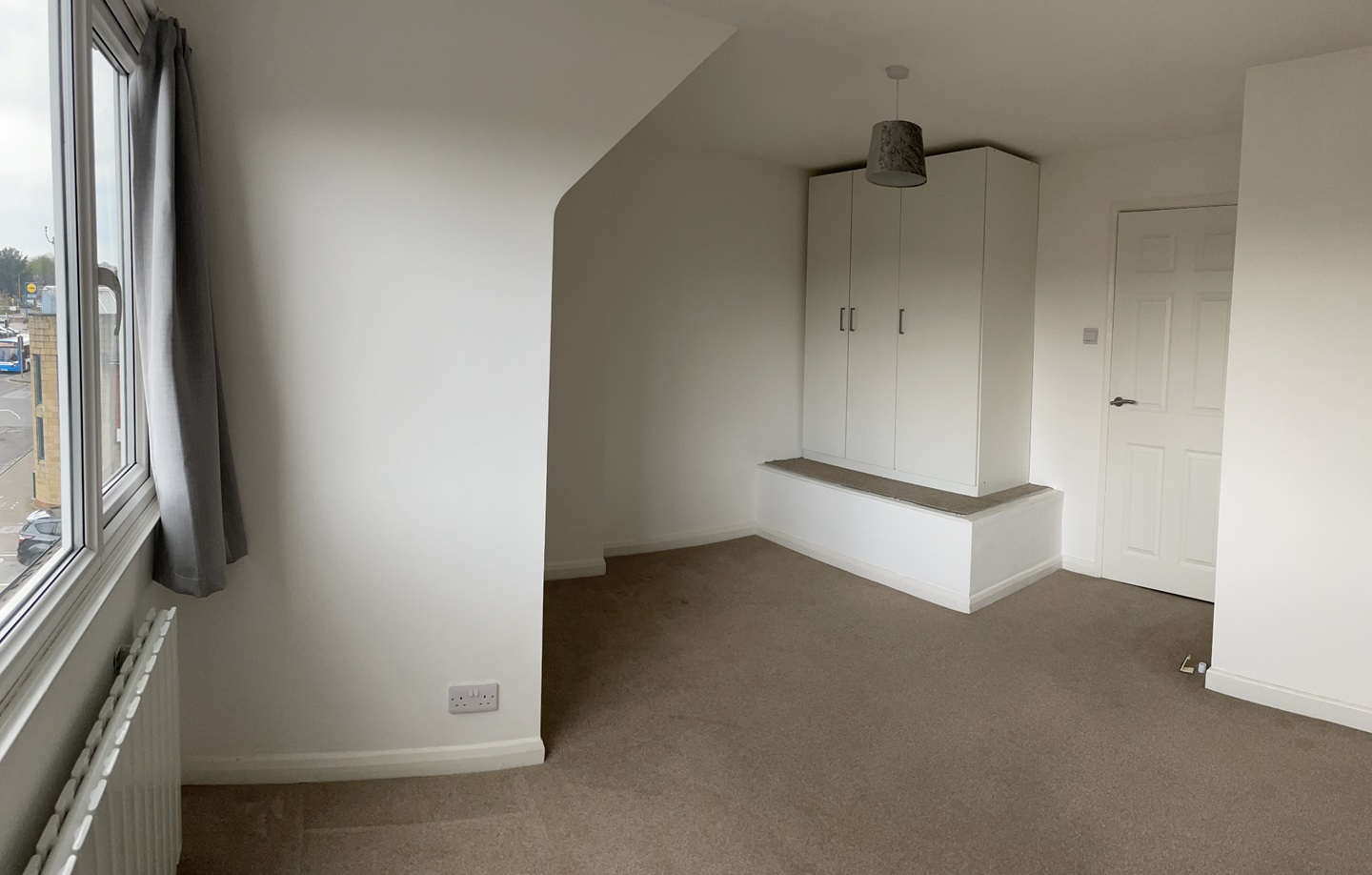 Blackwater, Camberley 1 Bed Flat, London Road, GU17 To Rent Now for £850.00 p/m