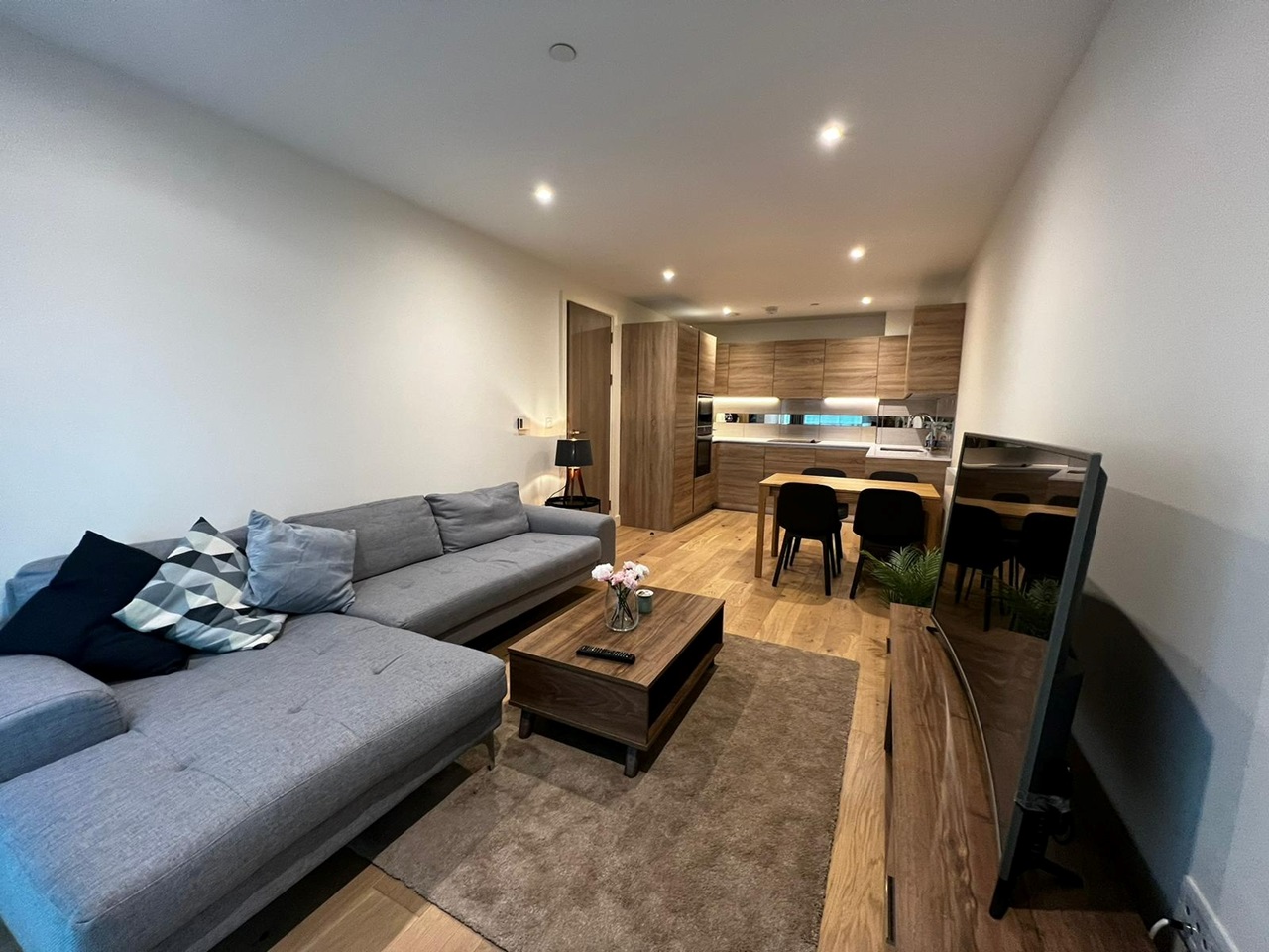 London 2 Bed Flat, Judde House, SE18 To Rent Now for £2,200.00 p/m