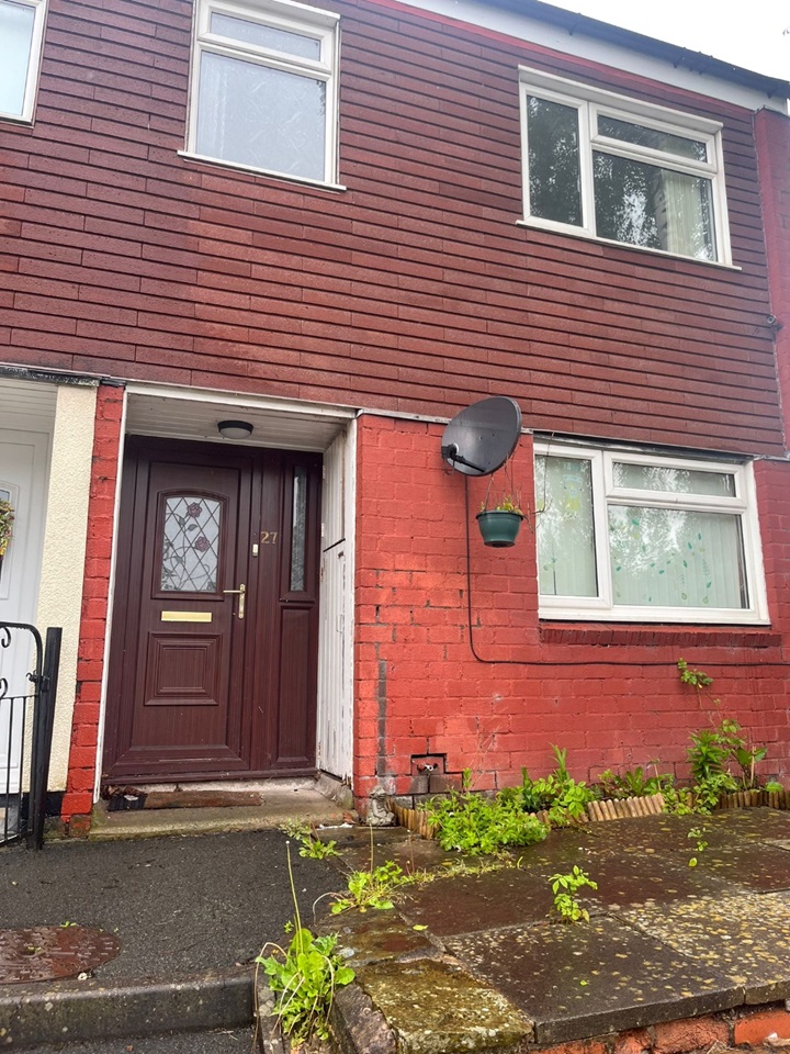 Murdishaw, Runcorn 4 Bed SemiDetached House, Navigation Close, WA7