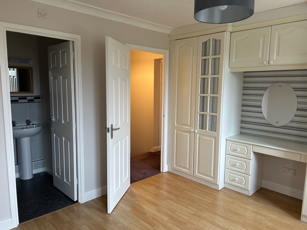 Kingsnorth, Ashford 3 Bed SemiDetached House, Park Wood Close, TN23