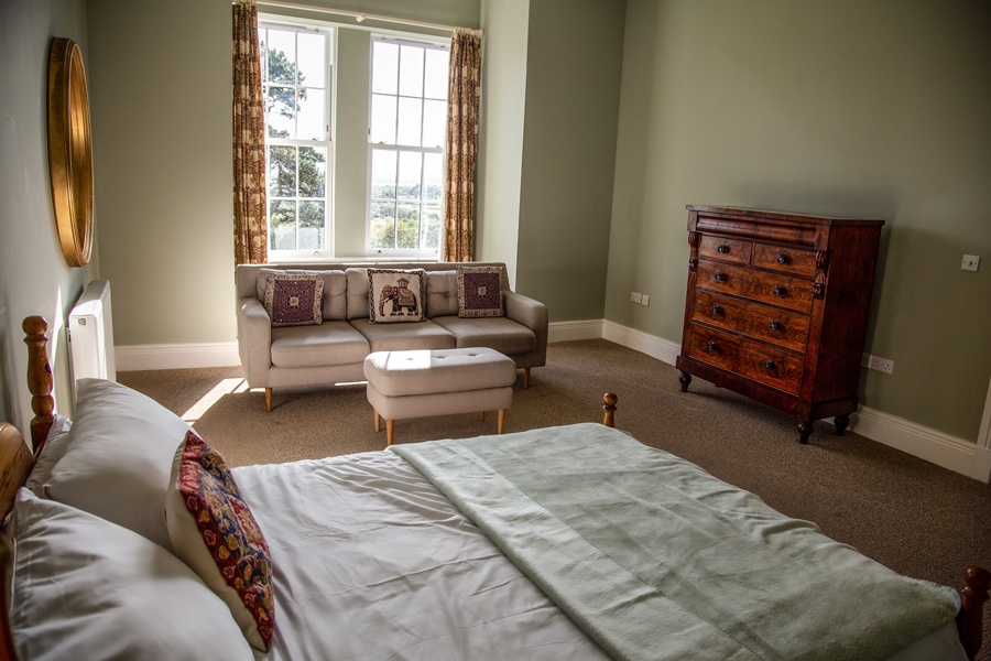 Llangoed, Beaumaris 1 Bed Flat, Cornelyn Manor, LL58 To Rent Now