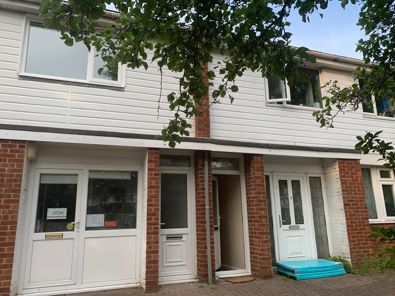 Woodley, Reading 2 Bed South Lake Parade, RG5 To Rent