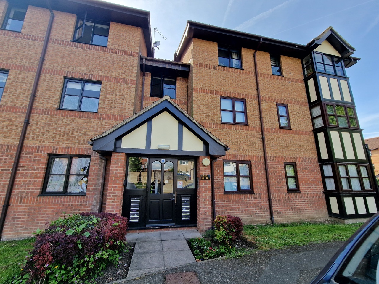 London 1 Bed Flat, Chamberlain Place, E17 To Rent Now for £1,250.00 p/m