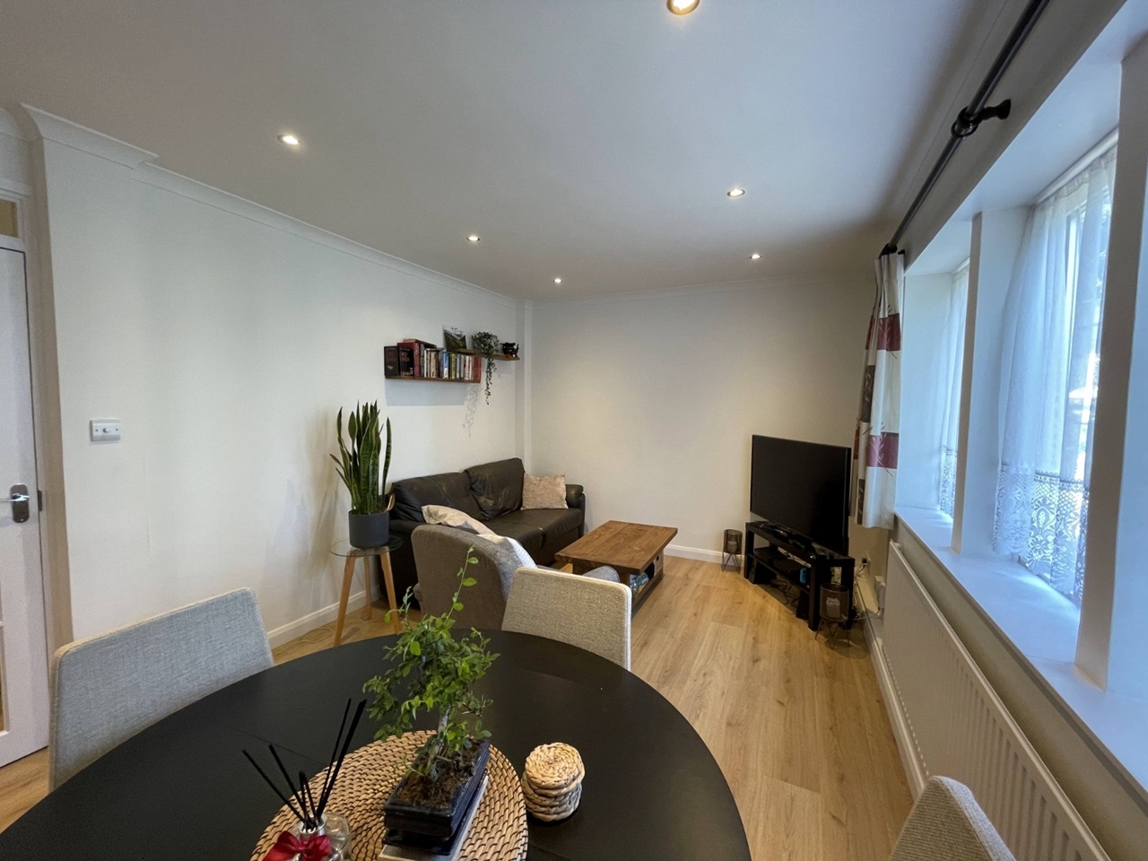 London 2 Bed Flat, Agar Grove, NW1 To Rent Now for £2,400.00 p/m