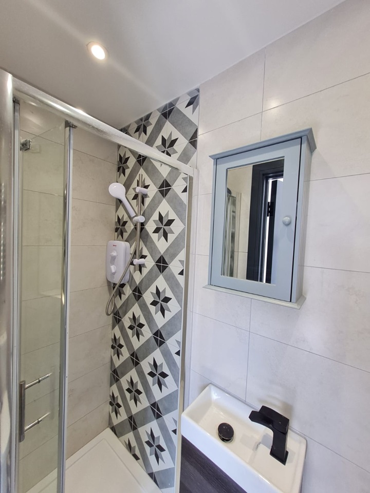 Feltham Studio Flat, Cranleigh Road, TW13 To Rent Now for £922.48 p/m