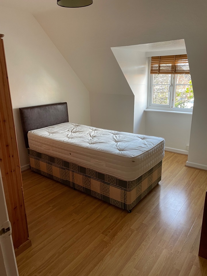 Arborfield Cross, Reading 3 Bed Flat, Arborfield Garage, RG2 To Rent Now for £1,475.00 p/m