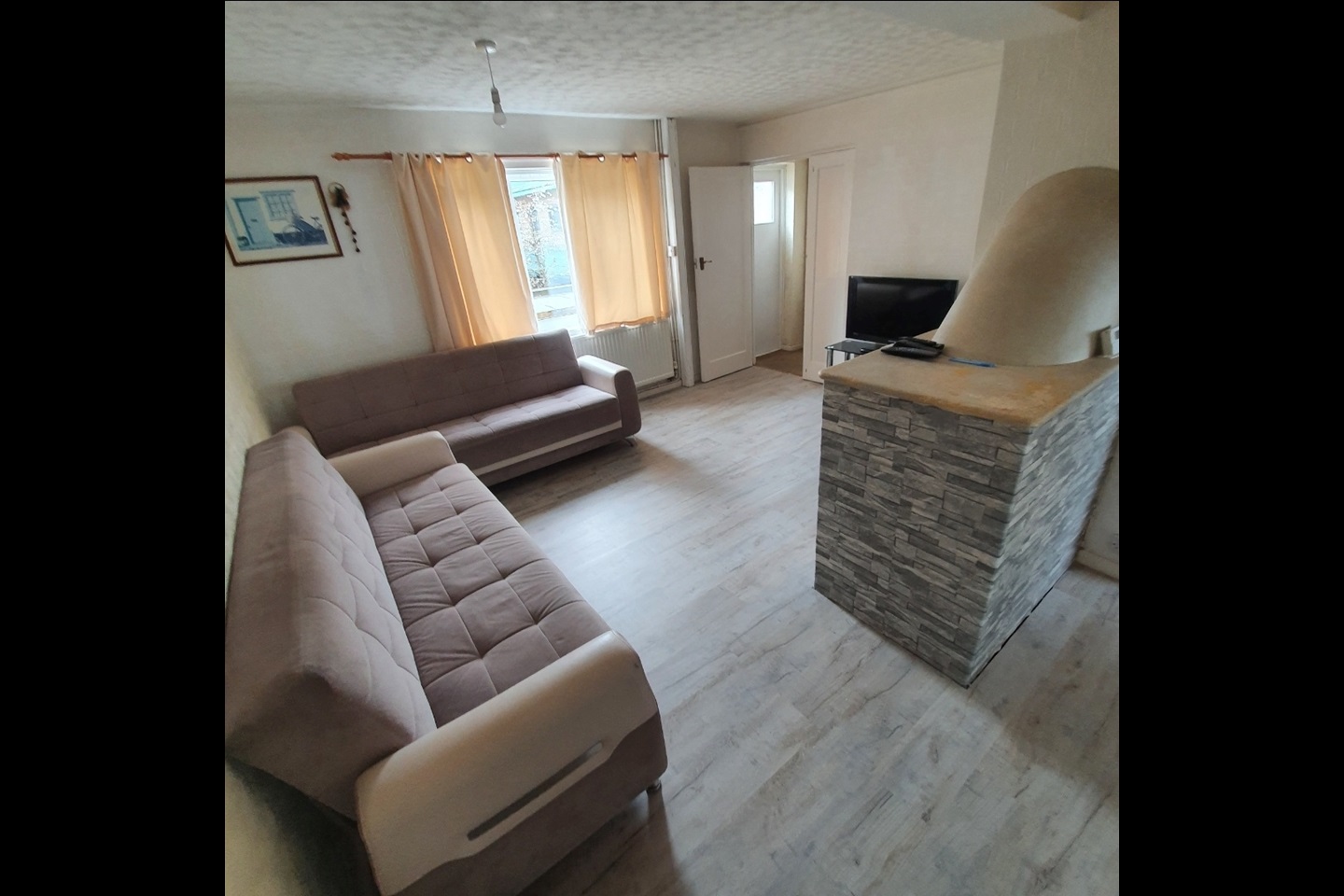 Corby 2 Bed Flat, Everest House, NN17 To Rent Now for £900.00 p/m