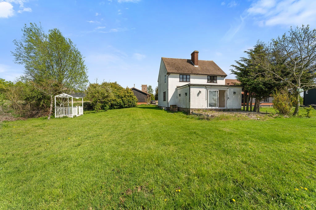 Brentwood 3 Bed Detached House, Little Warley Hall Lane, CM13 To