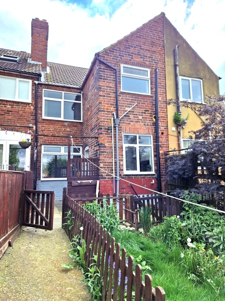 Bolsover, Chesterfield 2 Bed Terraced House, Scarsdale Street, S44