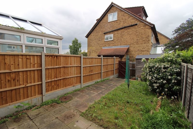 Dartford 2 Bed Terraced House, Knights Manor Way, DA1 To Rent Now