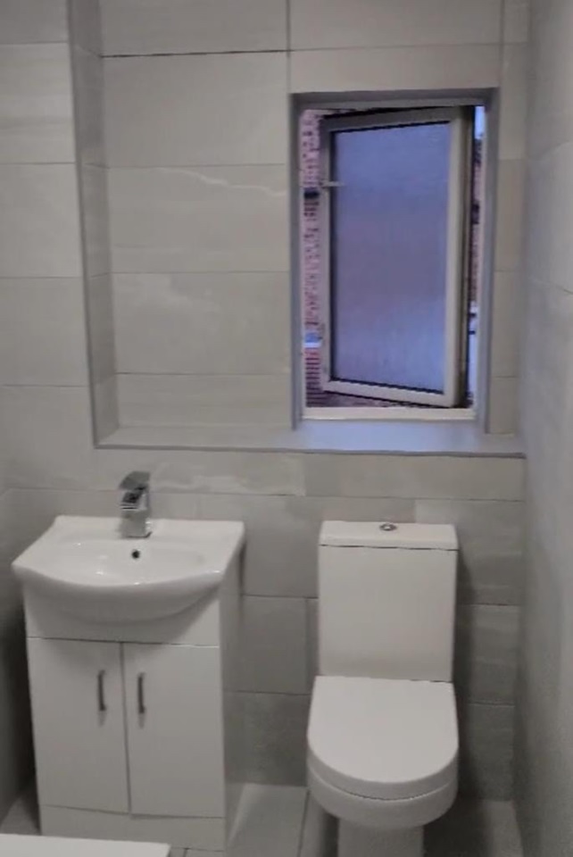 Dartford 2 Bed Terraced House, Knights Manor Way, DA1 To Rent Now