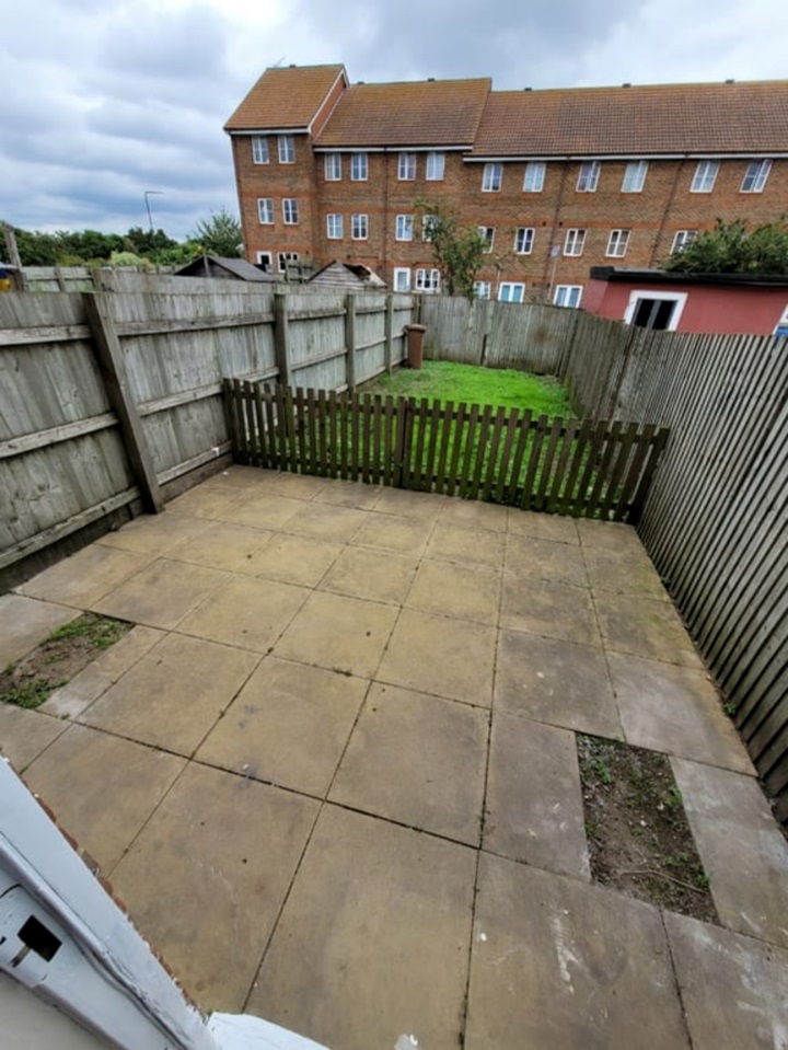 London 3 Bed Terraced House, Redbourne Drive, SE28 To Rent Now for