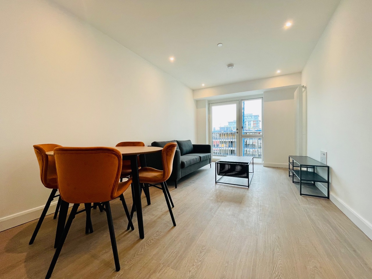 London 1 Bed Flat, Galleria House, E16 To Rent Now for £1,950.00 p/m