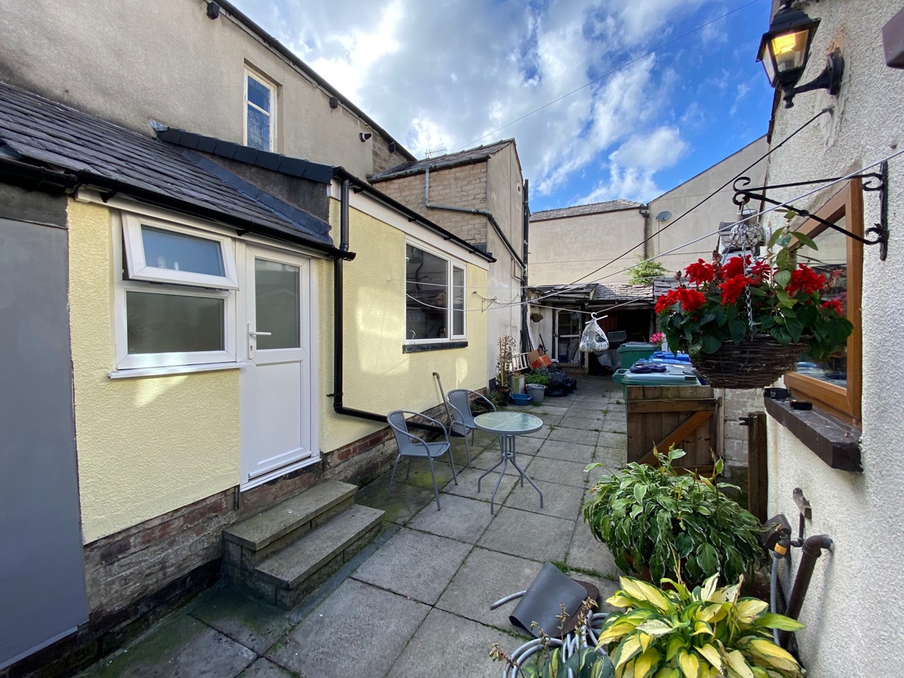 Ramsbottom, Bury 1 Bed Terraced House, Holt Street West, BL0 To