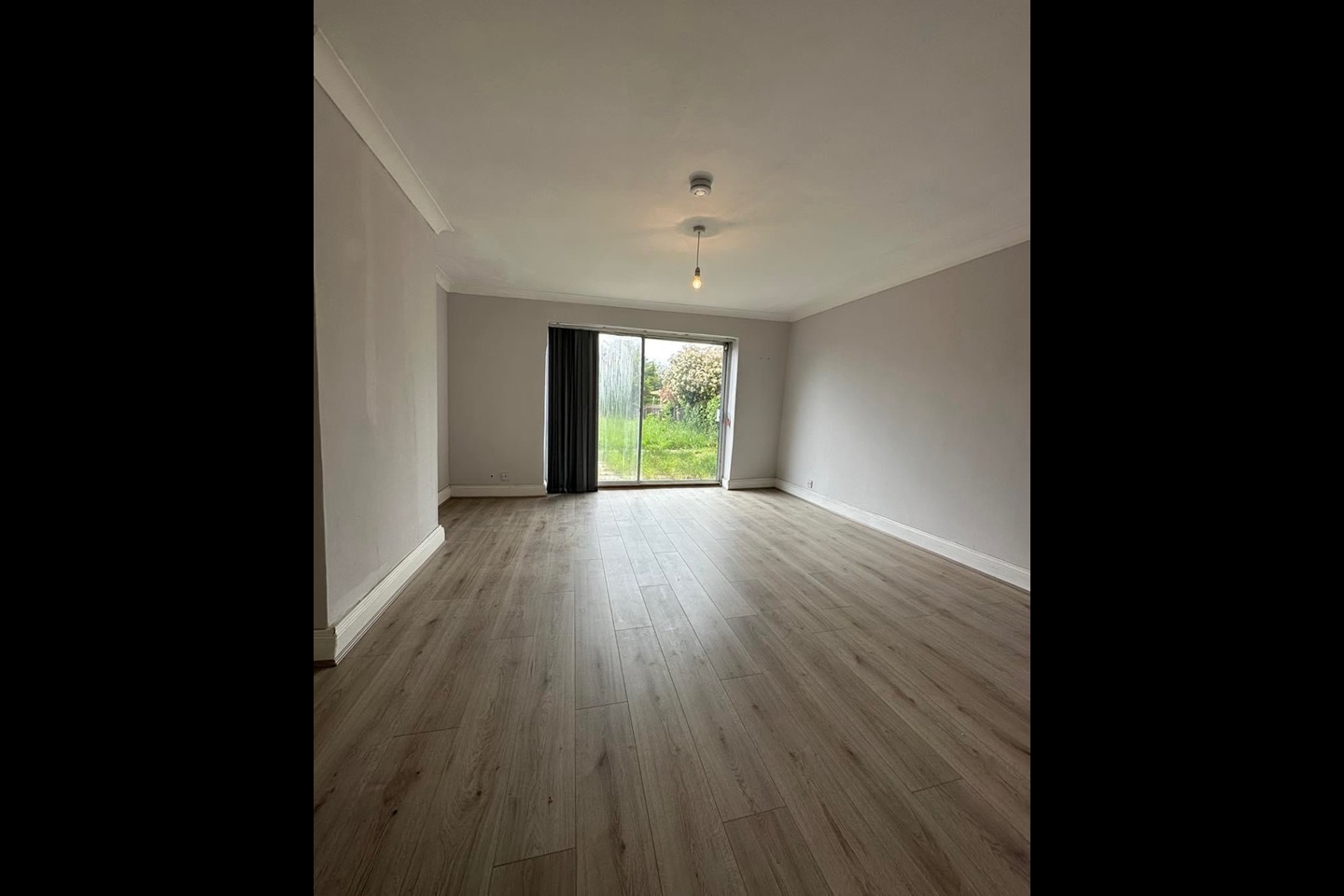 Aveley, South Ockendon 3 Bed Detached House, Stifford Road, RM15 To