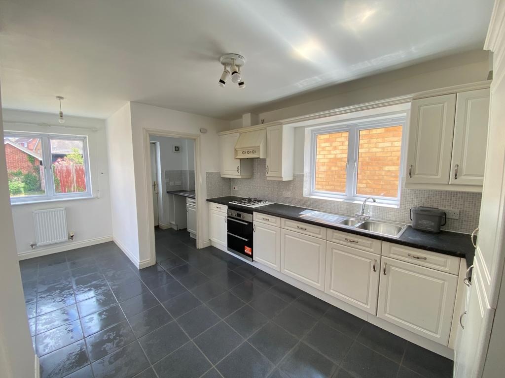 Wickford 4 Bed Detached House, Nevendon Road, SS12 To Rent Now for