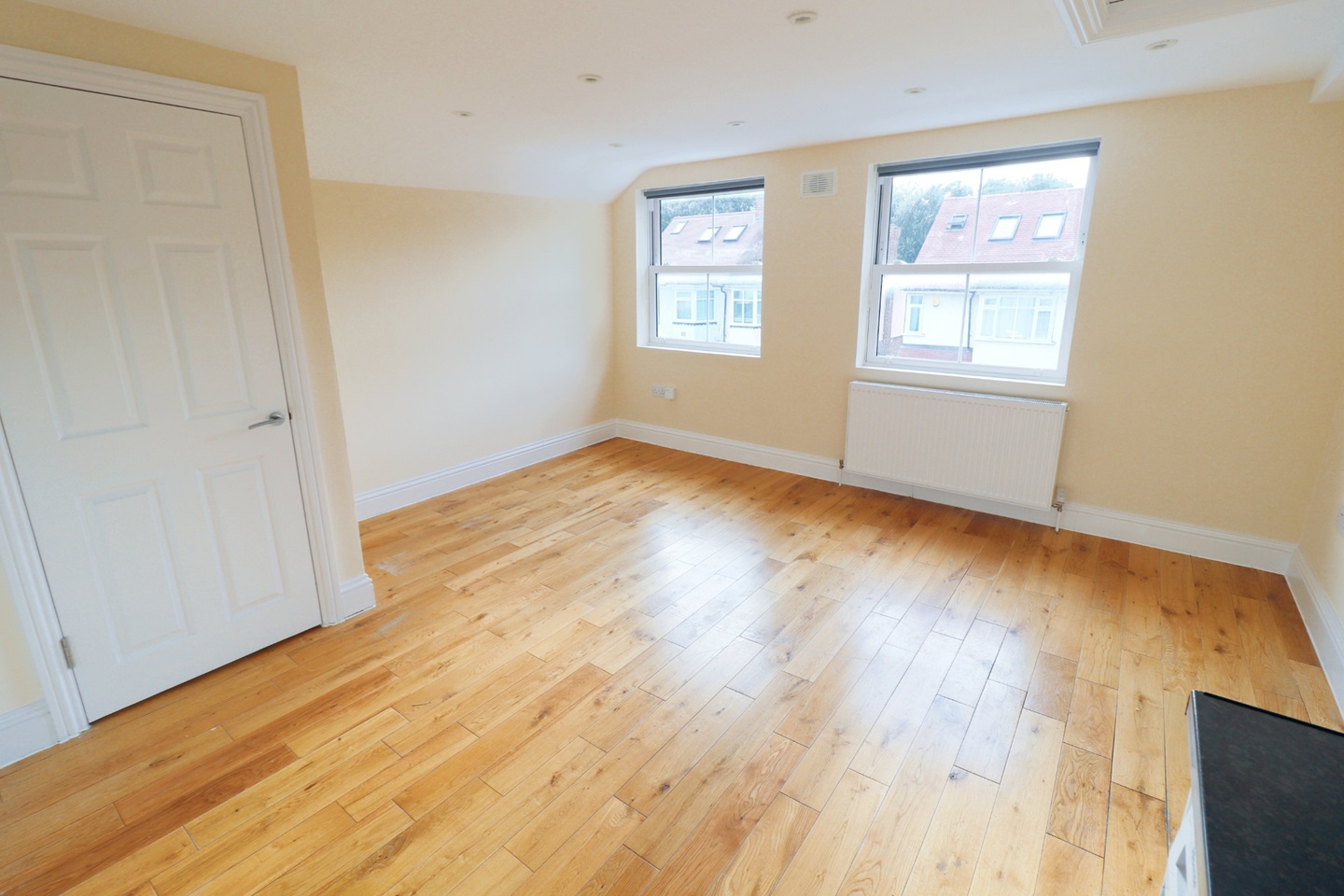 St. Mary Cray, Orpington 3 Bed Flat, Albert Road, BR5 To Rent Now