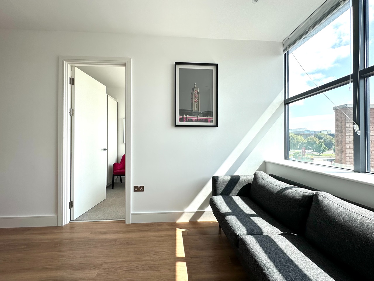 Slough 1 Bed Flat, Atria House, SL1 To Rent Now for £1,250.00 p/m