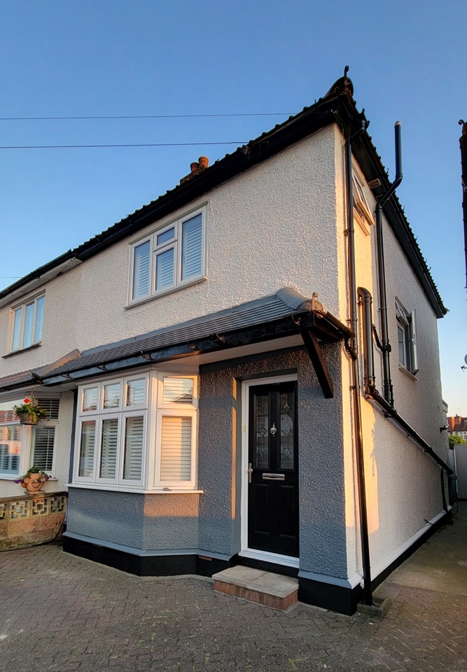 Cheam, Sutton 3 Bed SemiDetached House, Gander Green Lane, SM3 To