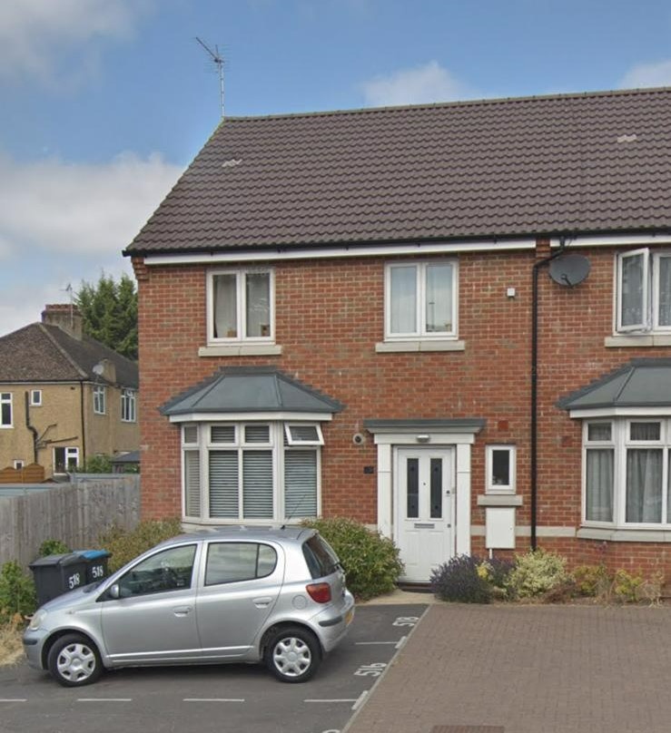 Hemel Hempstead 4 Bed SemiDetached House, Barnacres Road, HP3 To Rent Now for £2,000.00 p/m