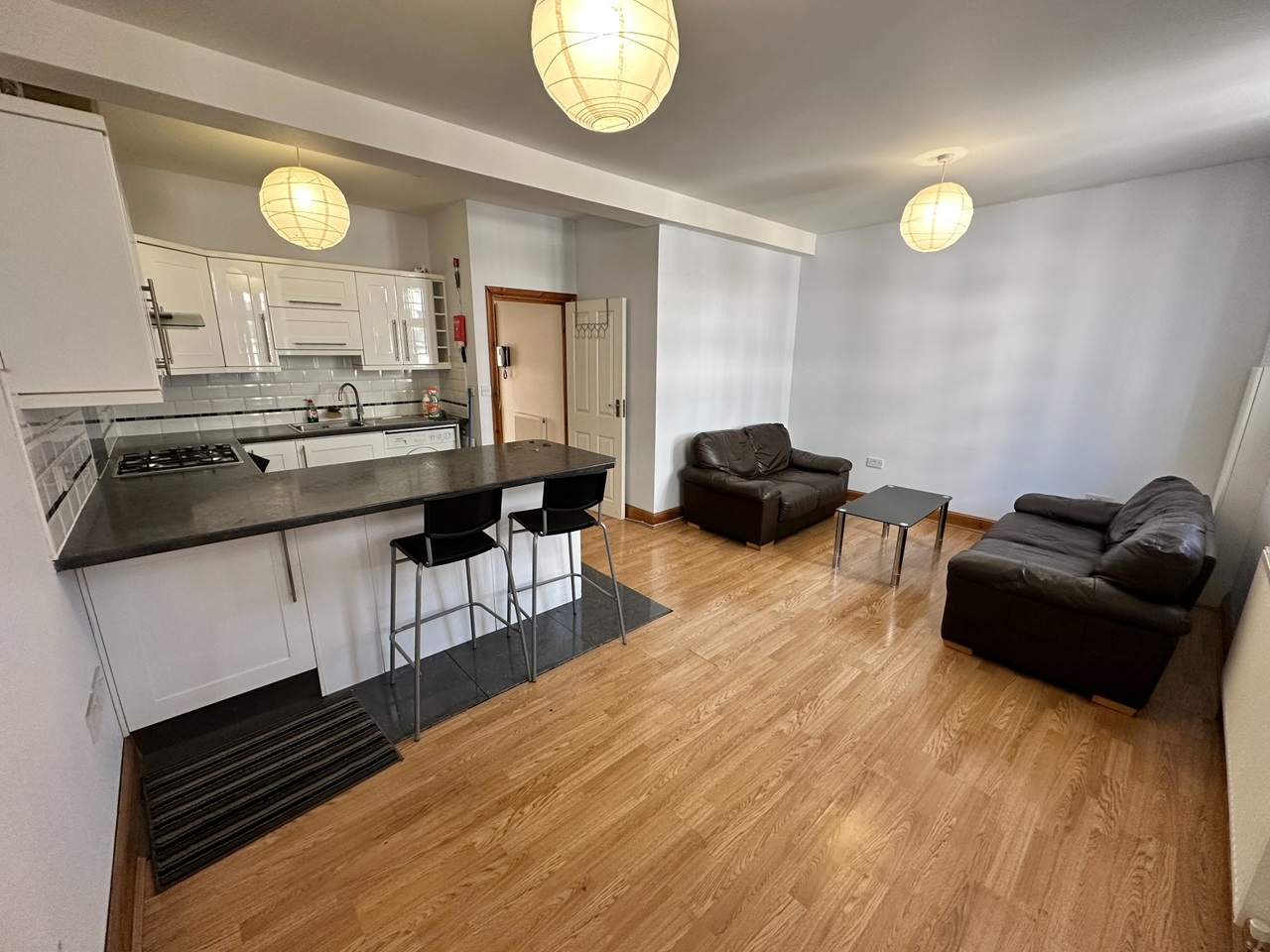 Slough 1 Bed Flat, High Street, SL1 To Rent Now for £1,250.00 p/m