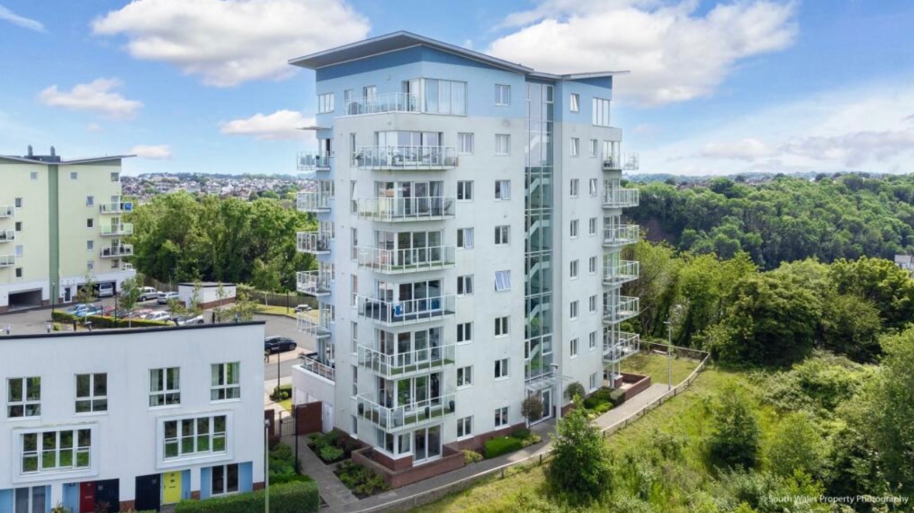 Penarth 2 Bed Flat, Trem Elai, CF64 To Rent Now for £1,350.00 p/m