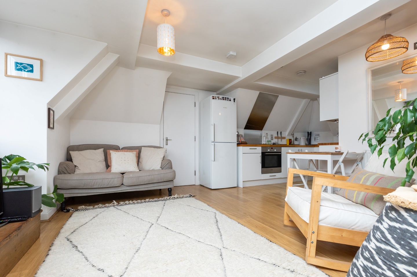 London 1 Bed Flat, Ringmer House, SE22 To Rent Now for £1,450.00 p/m