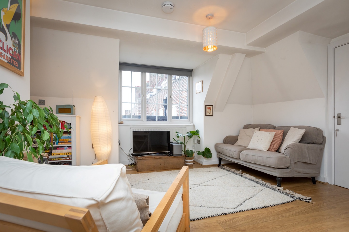 London 1 Bed Flat, Ringmer House, SE22 To Rent Now for £1,450.00 p/m