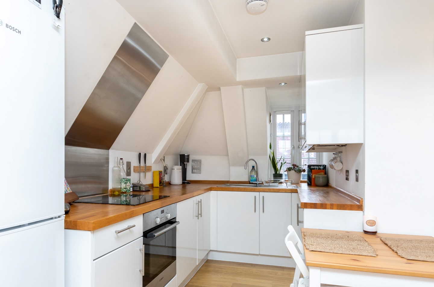 London 1 Bed Flat, Ringmer House, SE22 To Rent Now for £1,450.00 p/m