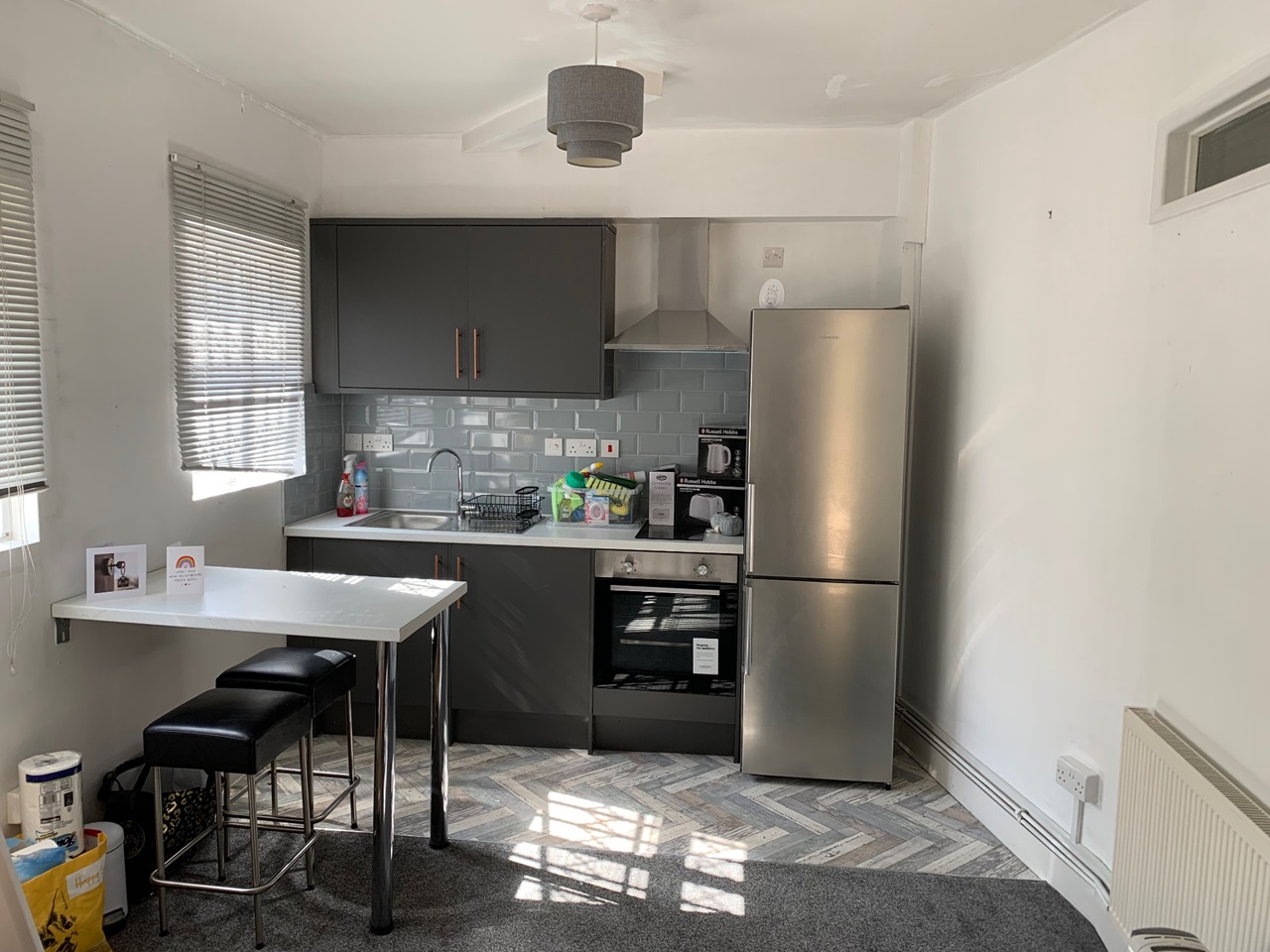 Uxbridge Studio Flat, Hillingdon Hill, UB10 To Rent Now for £1,100.